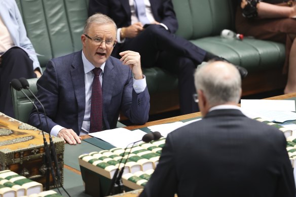 Labor leader Anthony Albanese says it’s not good enough that 16 Victorian aged care homes still haven’t had their coronavirus vaccinations.