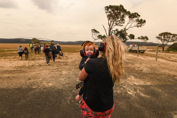 Families with small children are finally evacuated from Mallacoota.