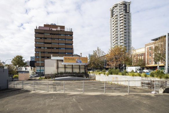 The vacant block of prime land owned by Transport for NSW on William Street in Woolloomooloo.