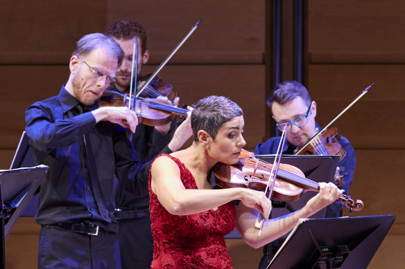 Leila Schayegh played the Leclair concerto with a veiled tone – notably dark in lower notes.