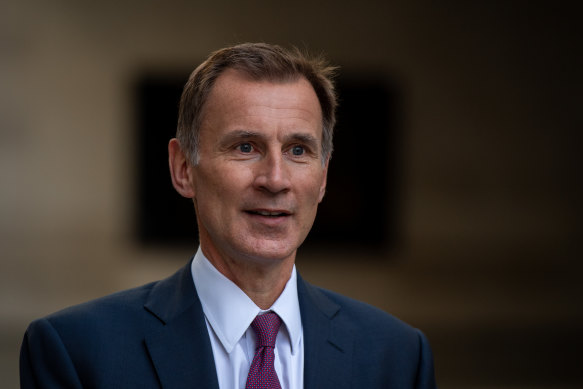 Treasury Secretary Jeremy Hunt has announced that he will withdraw many of the tax cuts announced under Liz Truss. 