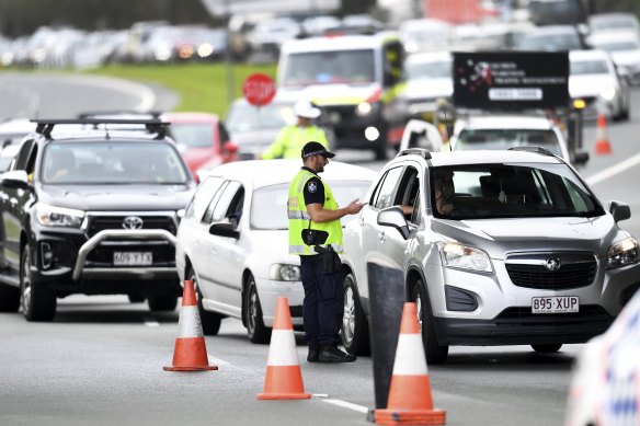 A police checkpoint at the Queensland-NSW border late last year.