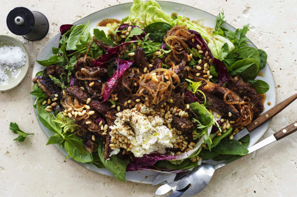 Maltagliata of beef with balsamic dressing.