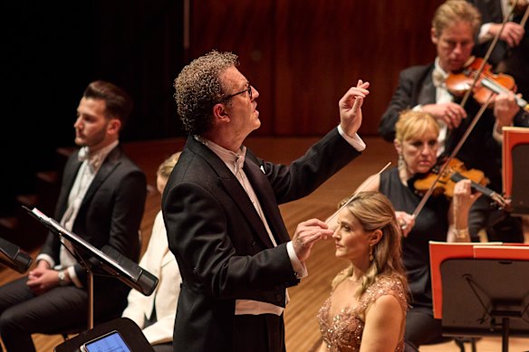 Brett Weymark brought Rossini’s  large-canvas work vividly to life.