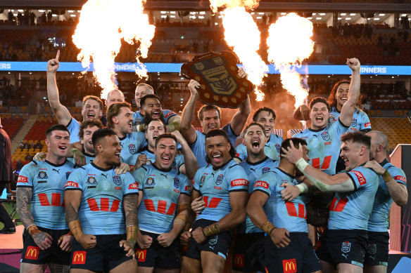 NSW celebrate their series win.
