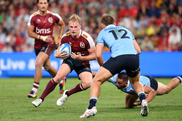 While taking on the Waratahs, Tom Lynagh showed no ill effects from the back injury that cruelled him in the preseason.