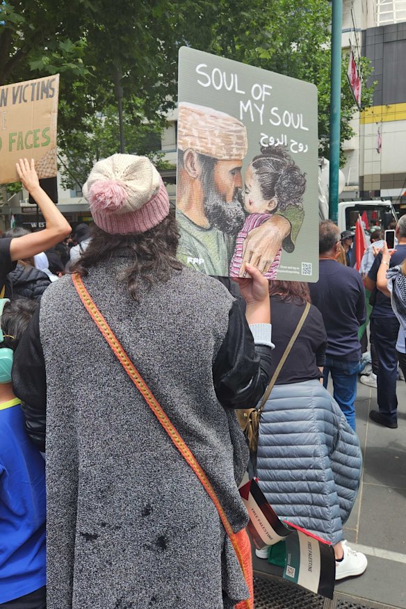 Protestors rally in support of Palestinians in Melbourne’s CBD for the 8th consecutive week.