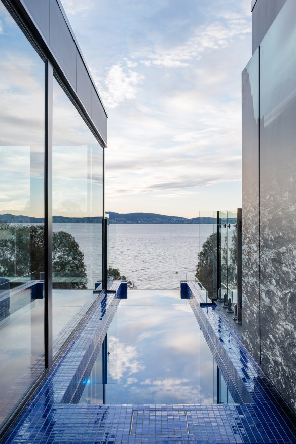 The Finish Line is on the waterfront of Hobart’s Battery Point – right by the finish line of the famed Sydney-Hobart yacht race.