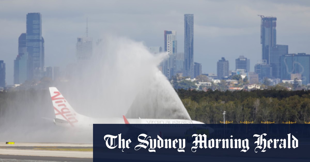 Thousands land in Brisbane ahead of Greater Sydney lockdown