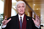 Queensland MP Bob Katter wants to give every mother $75,000 for every child they give birth to.