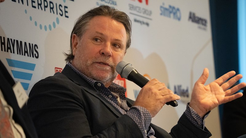 Night-life tsar hands over plan to incentivise live music