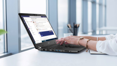 The Acer TravelMate P2’s agile design is perfect for business on the go. 