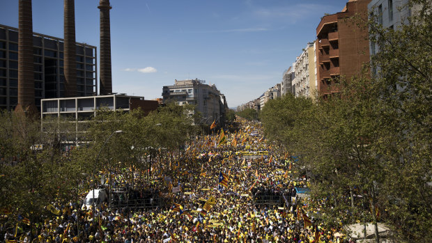The latest Catalan demonstration in Barcelona attracted hundreds of thousands of people on Sunday.