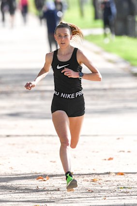 Women's race winner Linden Hall.