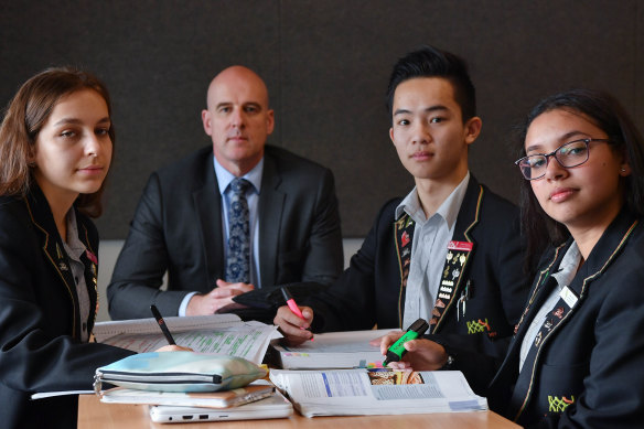 Suzanne Cory High School Principal Colin Axup with students (left to right) Nina Kostovski, Matthew Nguyen and Katrina Danial. 