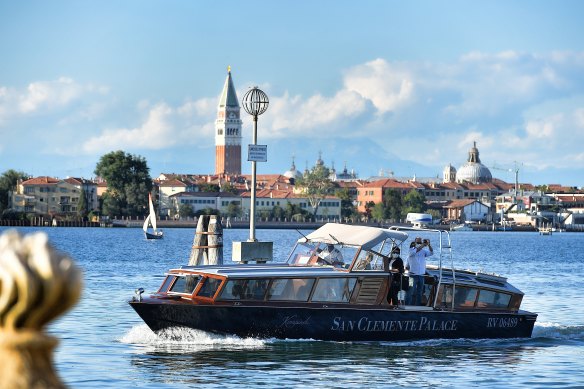 The hotels run complimentary water taxi services.