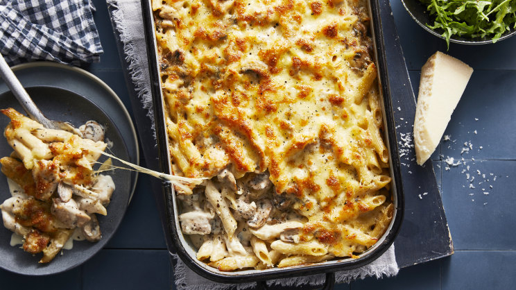 RecipeTin Eats’ chicken and mushroom Alfredo pasta bake (starring your new favourite cheesy, creamy sauce)-image
