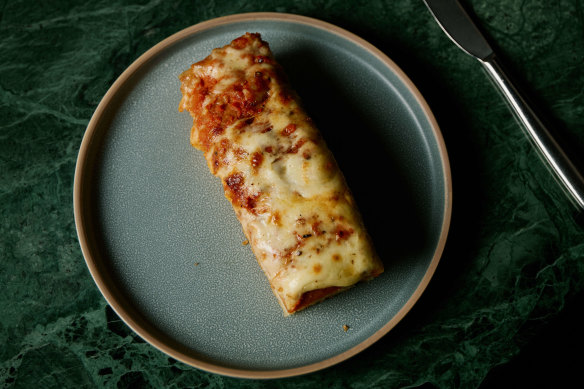 Lo Sfincione, la risposta siciliana alla pizza, è nel nuovo menù di Mister Bianco.