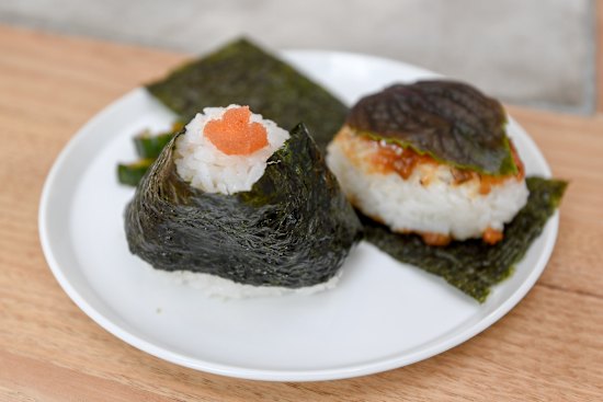 279 specialises in musubi.