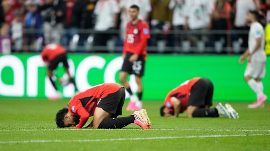 Los jugadores de Egipto tras el crucial empate contra Irán el sábado.