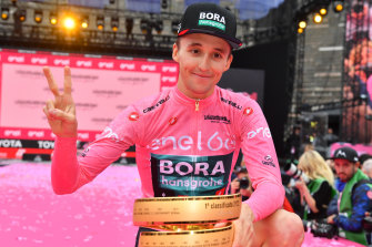 Jai Hindley became the first Australian to win the Giro d’Italia last weekend, joining an elite club. 