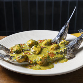 Sseafood platter at Manze.