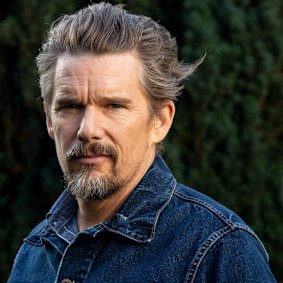 Ethan Hawke as Hank, the flaky husband of Juliette Binoche's character Lumir.