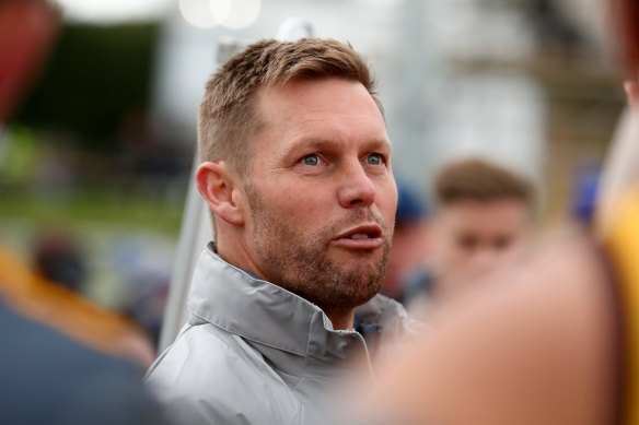 Sam Mitchell is among those being mentioned for the Collingwood coaching job.