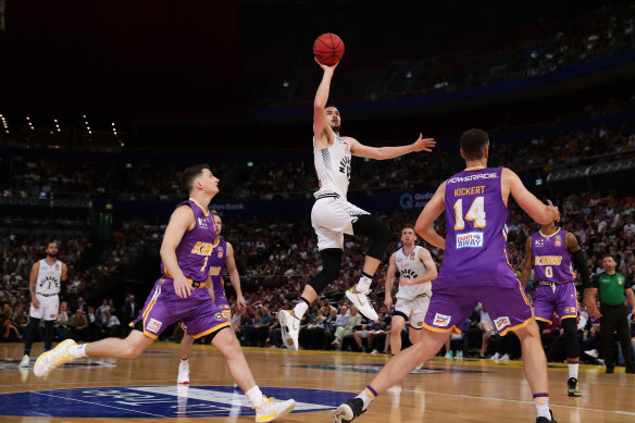 Chris Goulding of United drives to the basket during game one of the NBL semi-final series between the Sydney Kings and Melbourne United at Qudos Bank Arena on February 29, 2020 in Sydney.