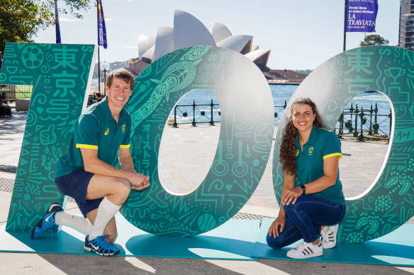 Edward Fernon and Jessica Fox pose during the Australian Olympic Committee’s 100-day countdown launch.