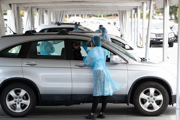 Testing queues this week in Maroubra, in Sydney’s eastern suburbs, as COVID-19 cases rise in NSW. 