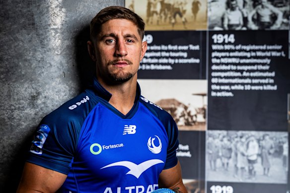 Zac Lomax has quit rugby league and joined the Western Force rugby franchise.