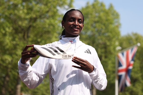 Ethiopian runner Tigst Assefa set the women’s marathon world record wearing carbon-plated shoes last year.