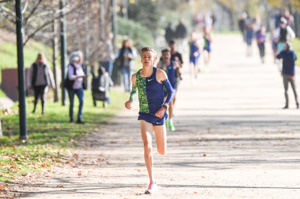 Stewart McSweyn won the race around the Tan.