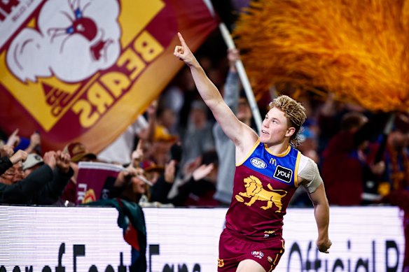 Levi Ashcroft proved a brilliant supporting act for his brother Will.