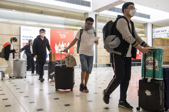 International passengers arriving at Sydney airport will need to self isolate for 14 days due to the COVID-19 Coronavirus pandemic. 