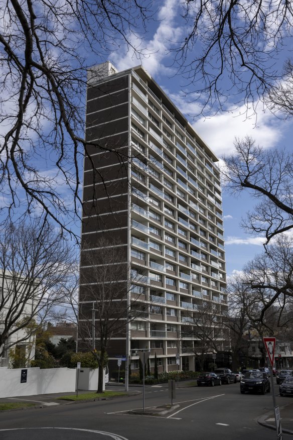 ‘The Tower’, designed by Robin Boyd in Domain Road, was one of the suburb’s first apartment blocks.