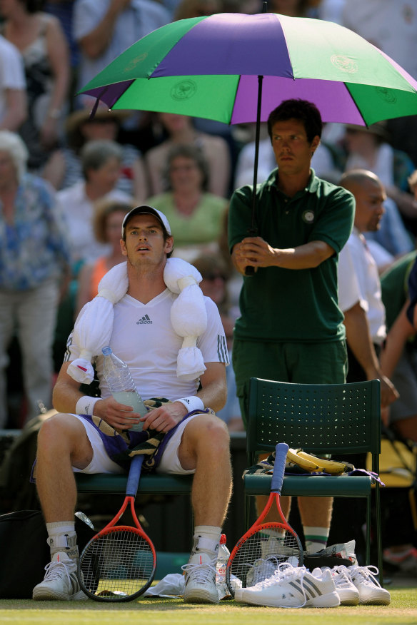 "It was so hot," said Andy Murray at Wimbledon in 2013.  It may look quaint but shade does help humans stay cooler.