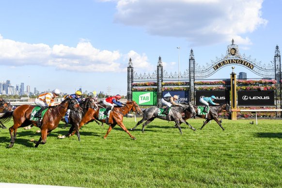 Sky racing live stream online free shop