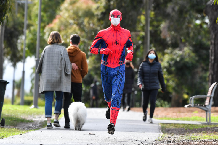 Jogging spiderman sales