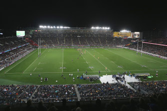 A near capacity crowd at Eden Park has given the NRL food for thought about where itâ€™s grand final should be played.
