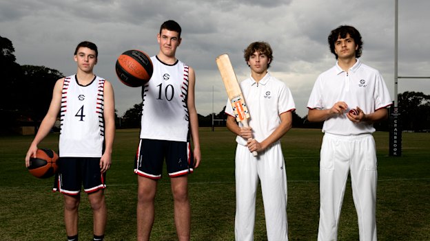Sam Konstas (far right) poses for a photo with Cranbrook schoolmates for a story in the AFR in 2023. 