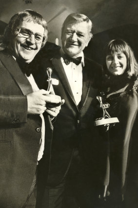 Ernie Sigley and Denise Drysdale with John Wayne at the Logies