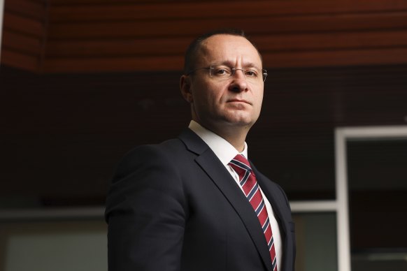  Ukrainian ambassador to Australia, Vasyl Myroshnychenko, says Ukraine needs more help from Australia.