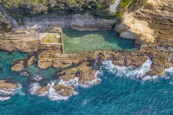 The Blue Pool, Eden.