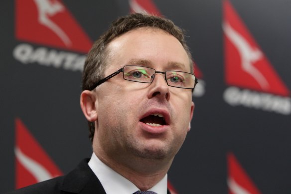 Alan Joyce called a press conference on October 29, 2011, to announce the grounding of all Qantas flights. 