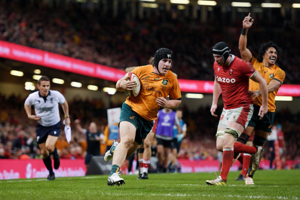 Lachlan Lonergan scores the match-winning try against Wales in November.