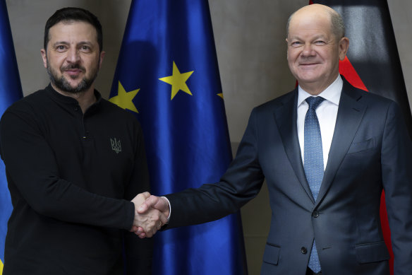 Germany’s Chancellor Olaf Scholz (right), with Ukraine’s President Volodymyr Zelensky, condemned the new political tack from Washington.