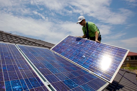 Solar panels and batteries are cutting power bills for households. Virtual power plants could spread the benefits even further.