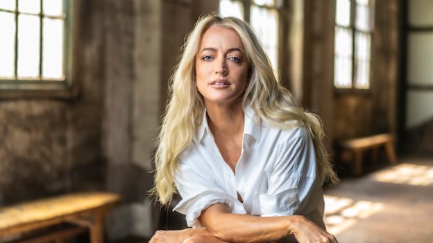 Dealing with dark feelings without drugs or alcohol has been challenging, Henderson says. “When you can’t be off with the
fairies to avoid a difficult time in your life, it’s hard.”